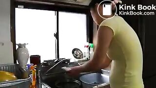 Caca dessus à la cuisine, ScatKings.com Scat Porn 2 ScatKings.com Scat Porn