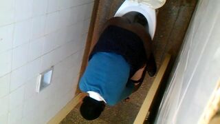 Kenyan Woman Poops, ScatKings.com Scat Porn 4 ScatKings.com Scat Porn